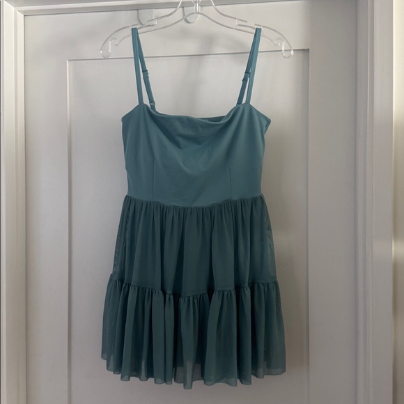 Blogilates Athletic Dress Ruffle Blue Tutu Medium - Picture 5 of 7